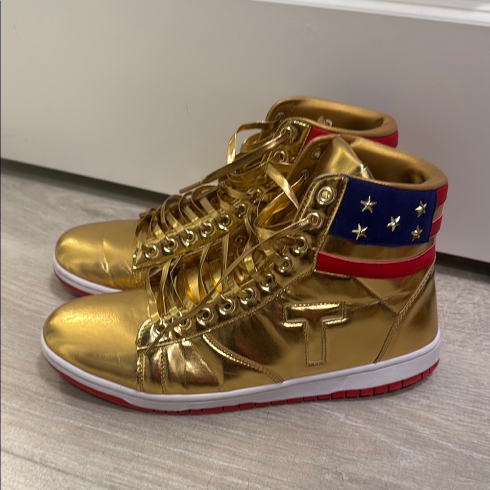TRUMP never surrender men’s gold high top. Size 47 (mens 13)